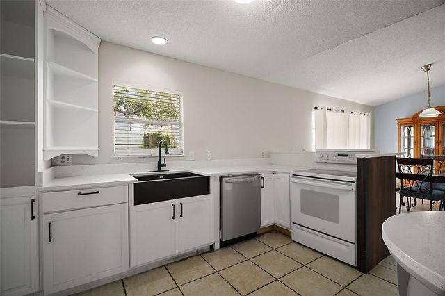 2945 BRYANT STREET, Eustis, FL 32726