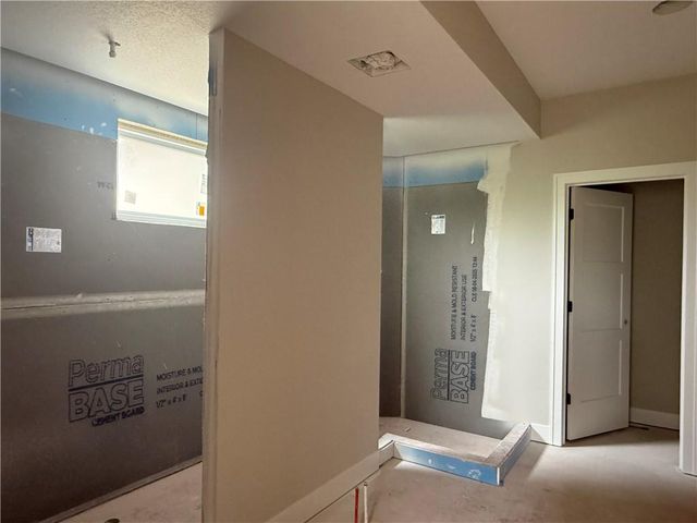 31517 W 86th Court, De Soto, KS 66018
