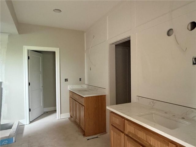 31517 W 86th Court, De Soto, KS 66018
