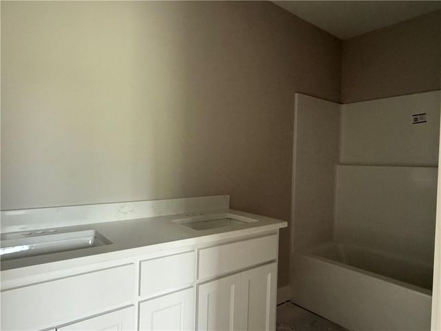 31517 W 86th Court, De Soto, KS 66018