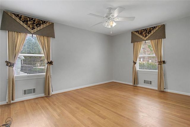 1001 Wiley Bridge Road, Woodstock, GA 30188