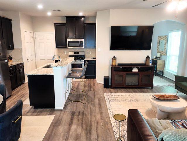 13428 Merryville Harrogate Lane, Houston, TX 77048