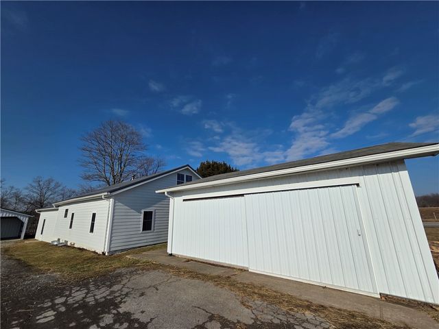 1055 Mercer New Wilmington Road, Lackawannock Twp, PA 16142