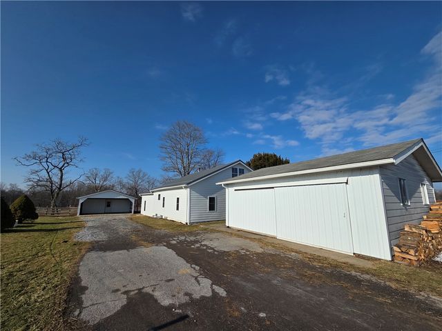 1055 Mercer New Wilmington Road, Lackawannock Twp, PA 16142