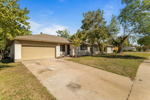 2243 Larry Drive, Dallas, TX 75228