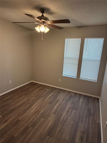 3402 Green Hill Drive, Arlington, TX 76014