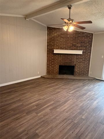 3402 Green Hill Drive, Arlington, TX 76014