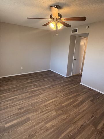 3402 Green Hill Drive, Arlington, TX 76014