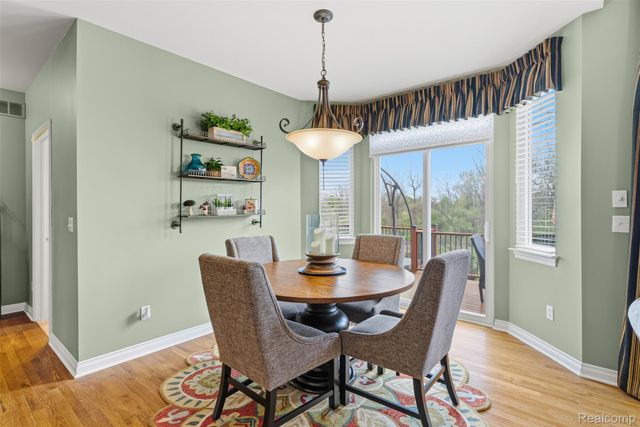 660 Willow Lake Court, Oxford Charter Township, MI 48371