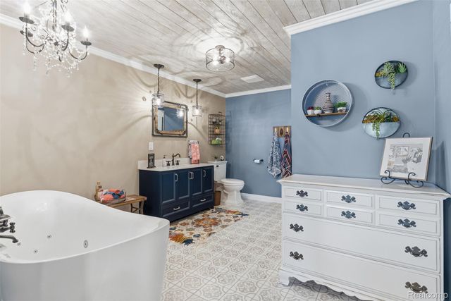 660 Willow Lake Court, Oxford Charter Township, MI 48371