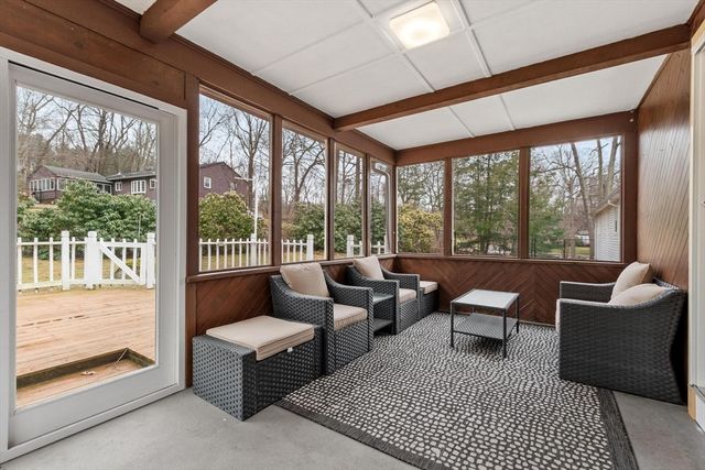 23 Monument Hill Rd, Chelmsford, MA 01824