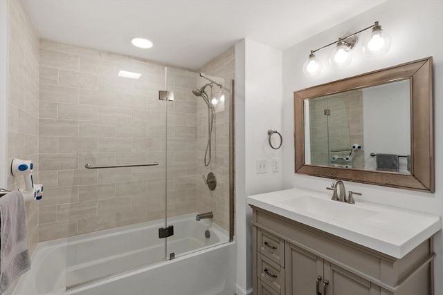 23 Monument Hill Rd, Chelmsford, MA 01824