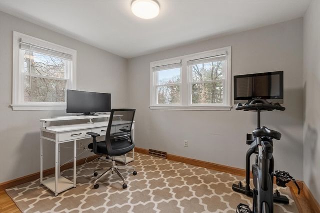 23 Monument Hill Rd, Chelmsford, MA 01824