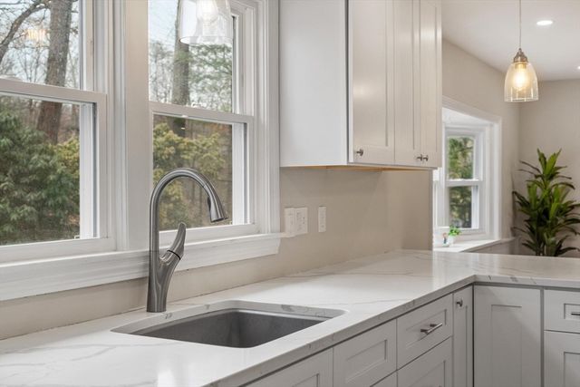 23 Monument Hill Rd, Chelmsford, MA 01824