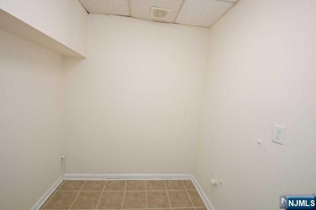 89 W Ridgewood Avenue, Ridgewood, NJ 07450