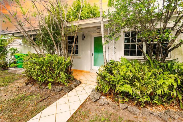 6765 SW 51st St, Miami, FL 33155