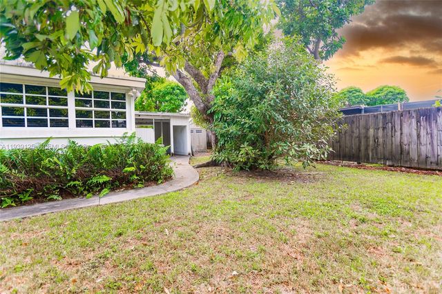 6765 SW 51st St, Miami, FL 33155