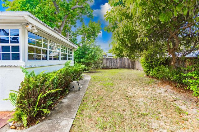 6765 SW 51st St, Miami, FL 33155