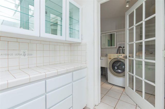 6765 SW 51st St, Miami, FL 33155