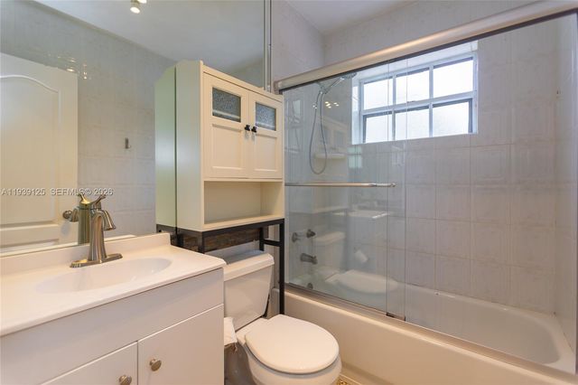 6765 SW 51st St, Miami, FL 33155