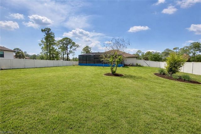 1302 Magnolia AVE, Lehigh Acres, FL 33972