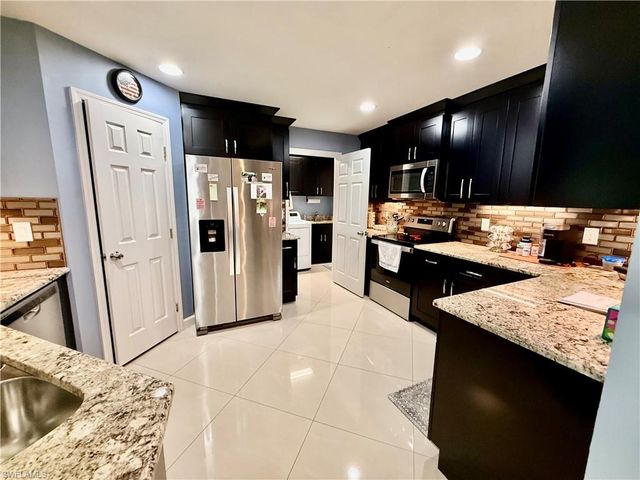 1302 Magnolia AVE, Lehigh Acres, FL 33972