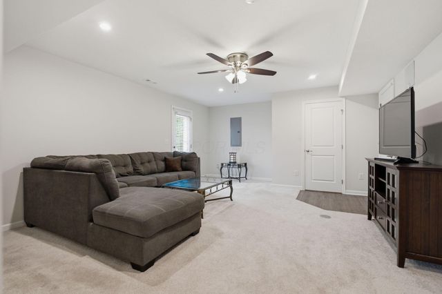 6831 Henley Drive, Reynoldsburg, OH 43068