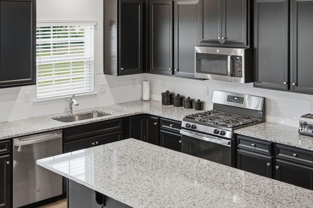 6831 Henley Drive, Reynoldsburg, OH 43068