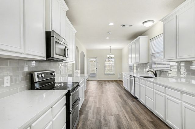 2717 Aspenhill Drive, Denton, TX 76209