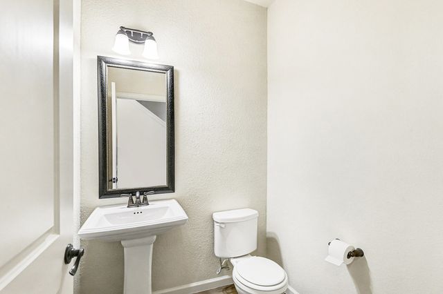 2717 Aspenhill Drive, Denton, TX 76209