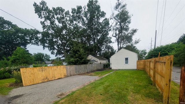 502 S 34th Street, South Bend, IN 46615