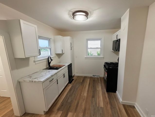 502 S 34th Street, South Bend, IN 46615