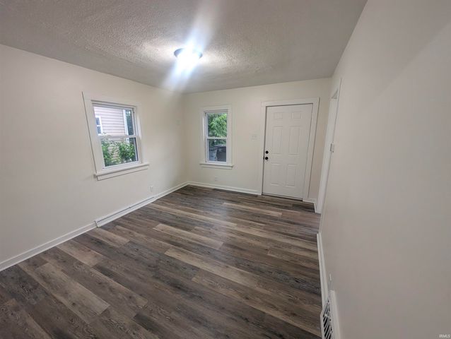502 S 34th Street, South Bend, IN 46615