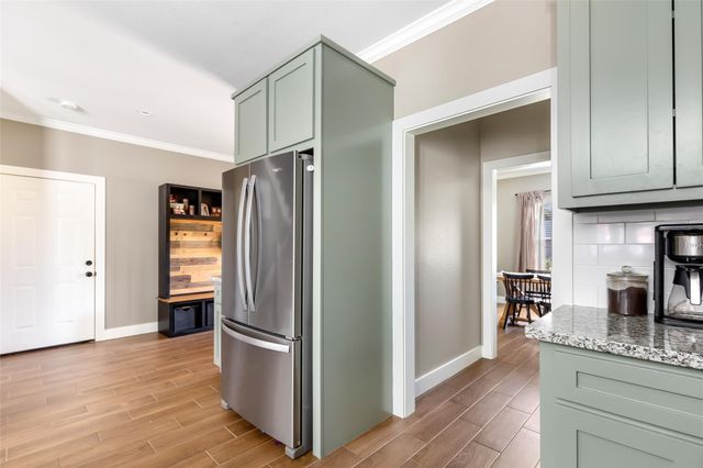 2201 Maple Avenue, Liberty, TX 77575