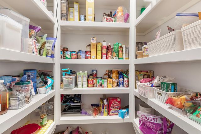 2201 Maple Avenue, Liberty, TX 77575