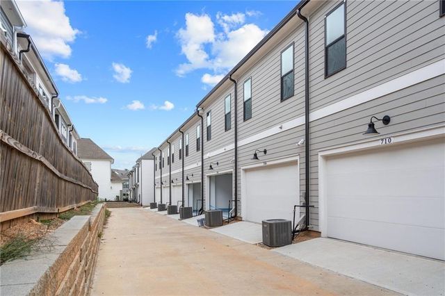 708 Stickley Oak Way, Woodstock, GA 30189