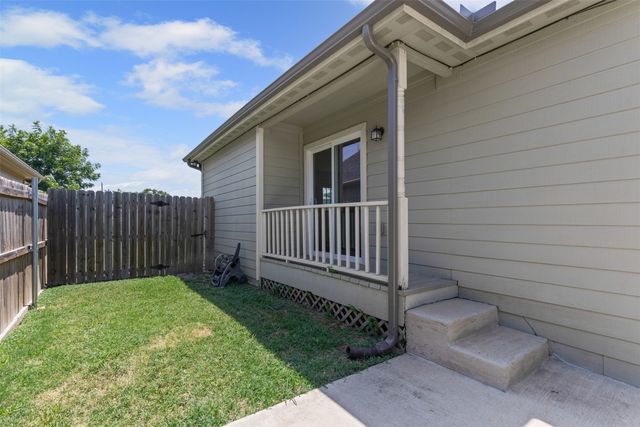 3710 Harlingen Street, Dallas, TX 75212
