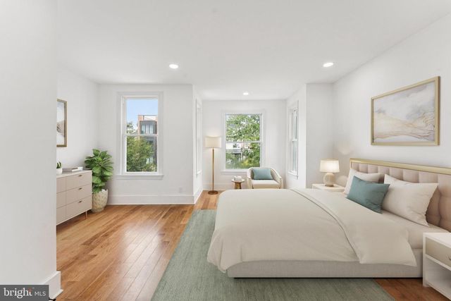 2105 4TH ST NE, Washington, DC 20002