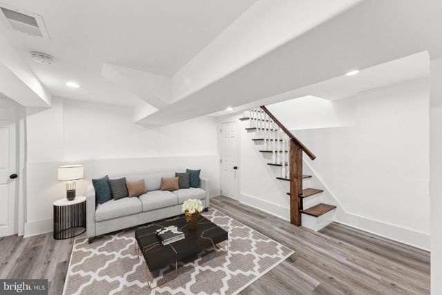 2105 4TH ST NE, Washington, DC 20002