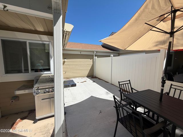 470A Chelsea Court, Manchester, NJ 08759