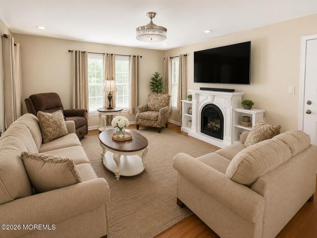 470A Chelsea Court, Manchester, NJ 08759