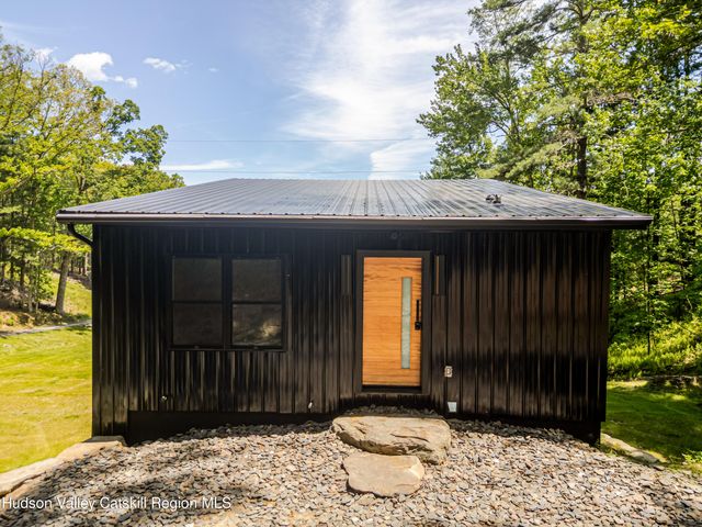 134 Irish Cape Road, Napanoch, NY 12458