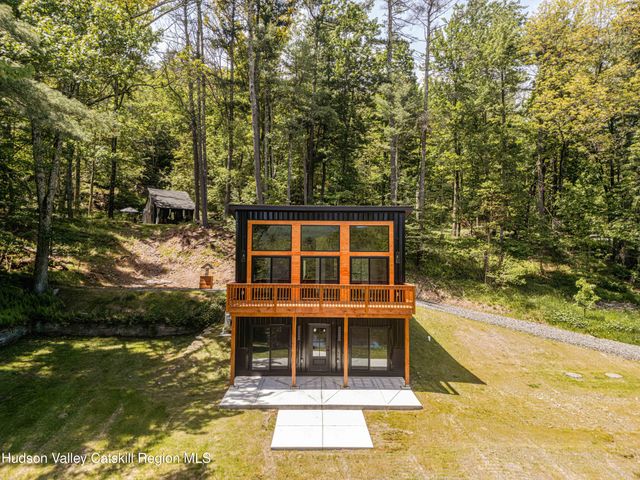 134 Irish Cape Road, Napanoch, NY 12458