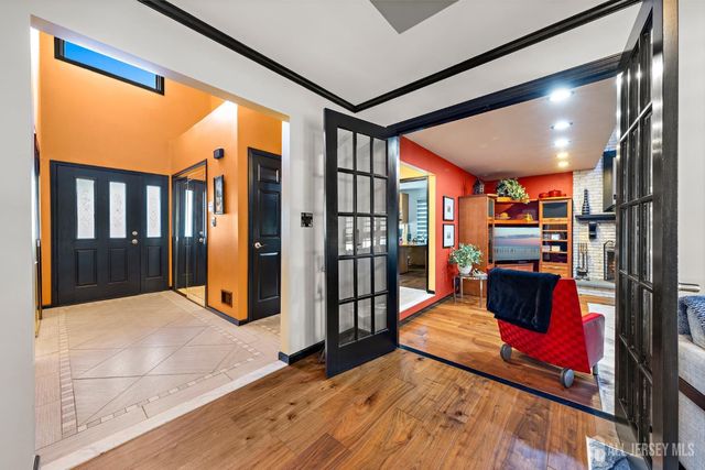 1 1st Avenue, Monroe, NJ 08831