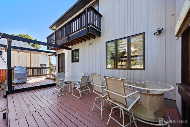 1 1st Avenue, Monroe, NJ 08831