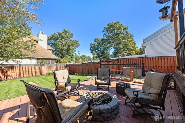 1 1st Avenue, Monroe, NJ 08831