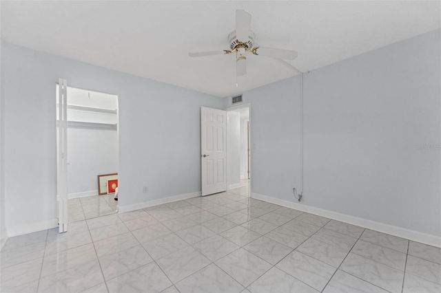 4700 COVE CIRCLE 102, St Petersburg, FL 33708