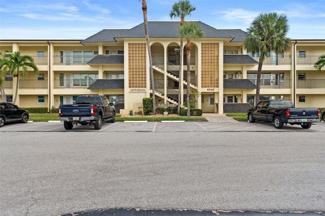 4700 COVE CIRCLE 102, St Petersburg, FL 33708