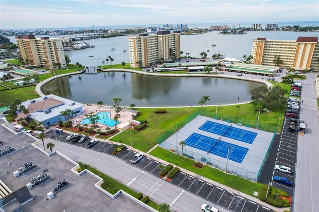 4700 COVE CIRCLE 102, St Petersburg, FL 33708