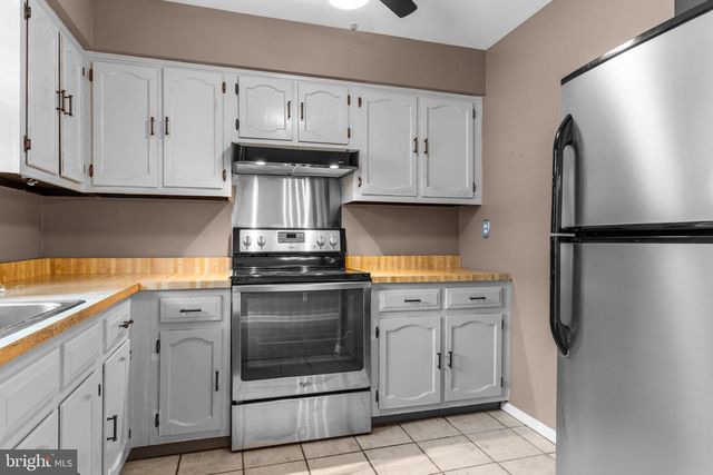 435 N MOUNT VERNON CIR, Bensalem, PA 19020